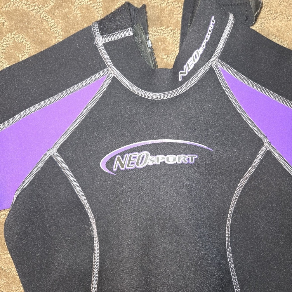 Neosport Womens 2mm Shorty Wetsuit Size 6 Black Purple Surf Scuba Snorkel